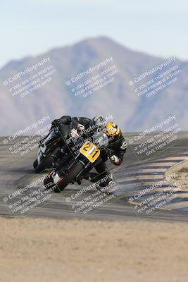 media/Nov-16-2025-Race Pace (Sun) [[8c5fa54630]]/Verified Riders/8-Turn 12 (120pm)/